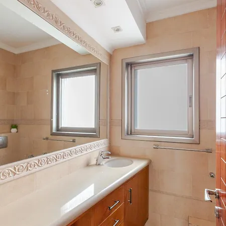 Breezhouse Mamad Jonah Beach Residence Tel Aviv Exterior photo